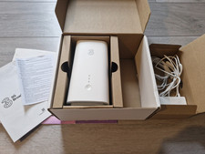 Huawei 5G CPE Pro 2 H122-373 3